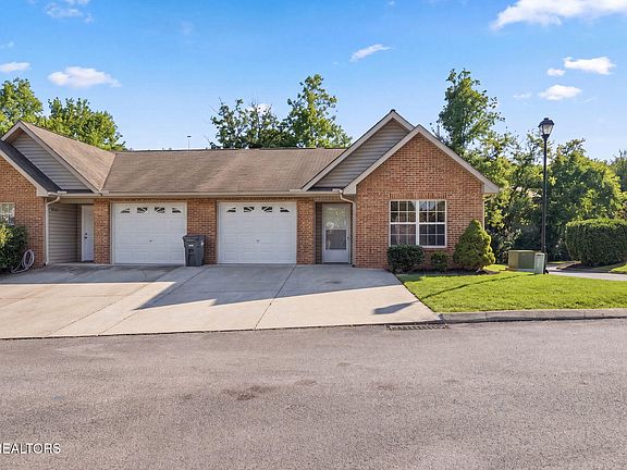 2nd image of 3513 Valley Stream Way