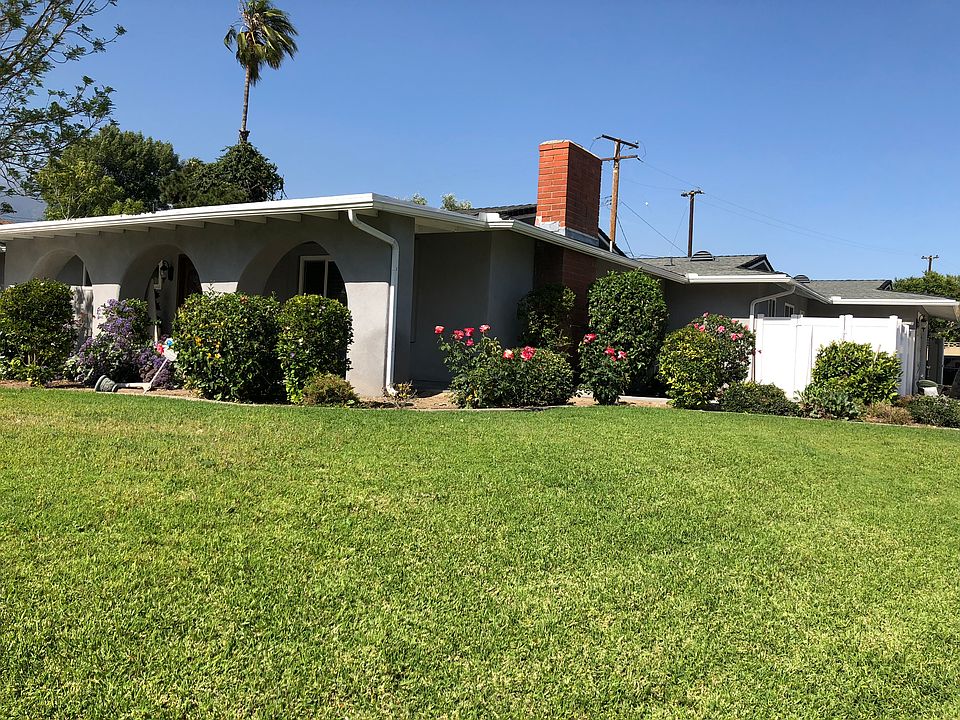1st image of 8580 La Grande St