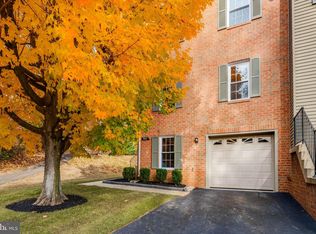 7816 Wintercress Ln, Springfield, VA 22152