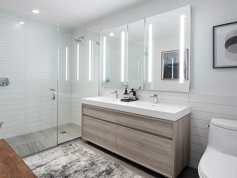 420 Kent Ave #Penthouse 24 — Photo 10