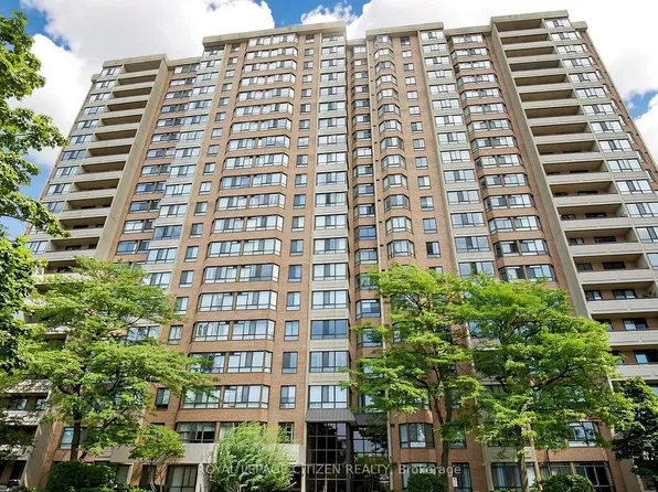 100 County Court Blvd #1005, Brampton, ON L6W 3X1