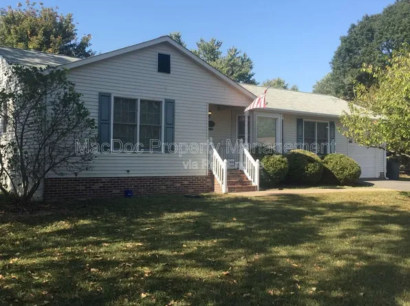 11720 Eisenhower Ln, Fredericksburg, VA 22407