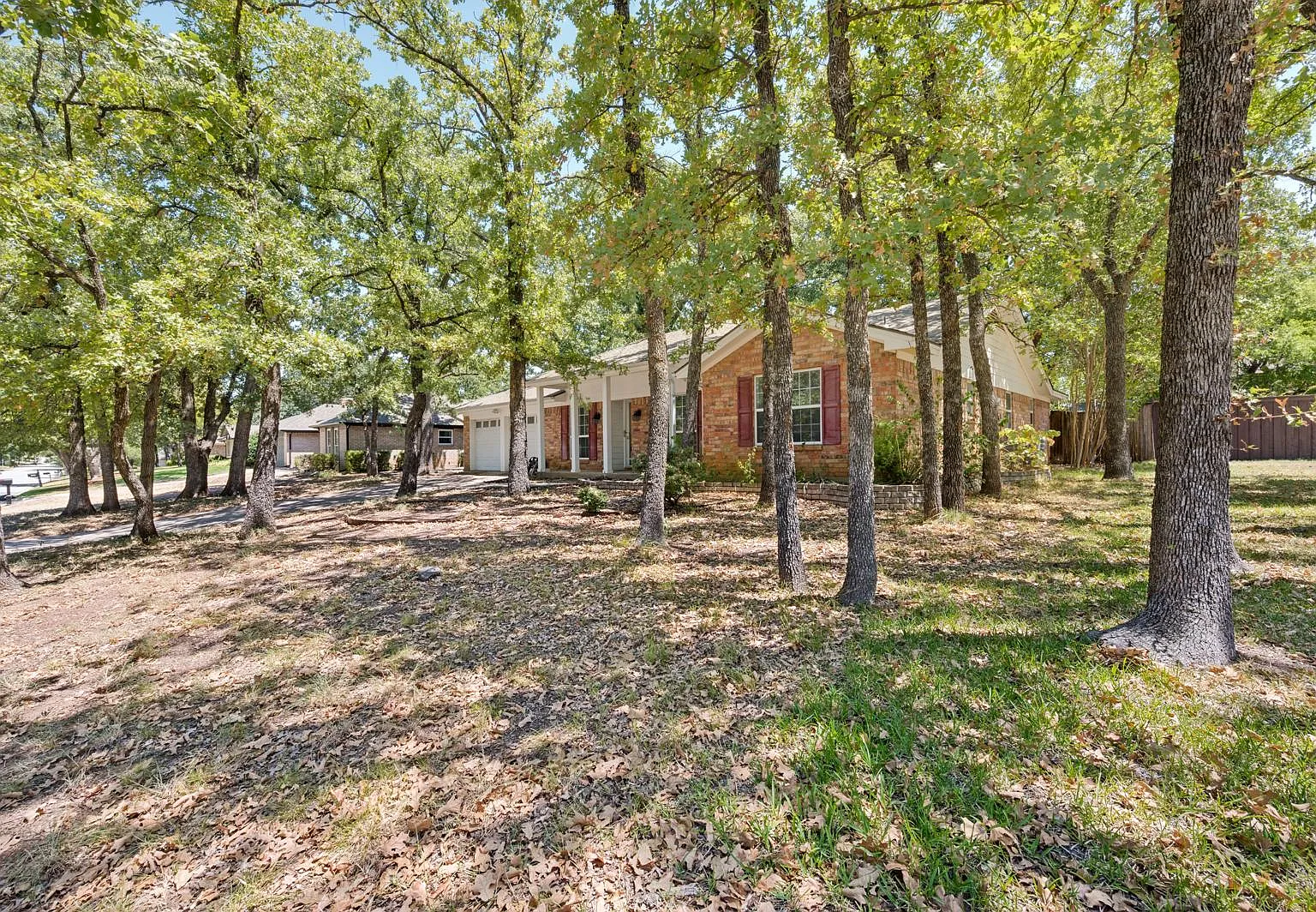 4 bed, 1742 sqft, $3,555 — Photo 1