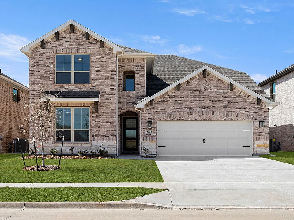 2227 Liberty Crossing
