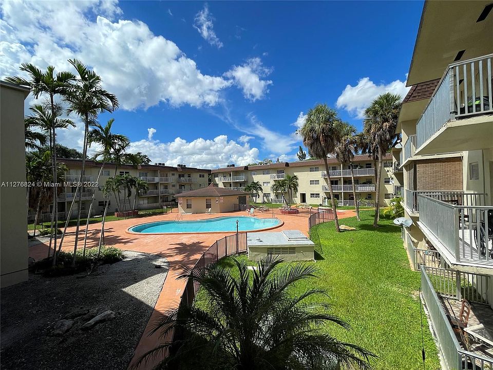 1st image of 7505 SW 82nd St APT 318