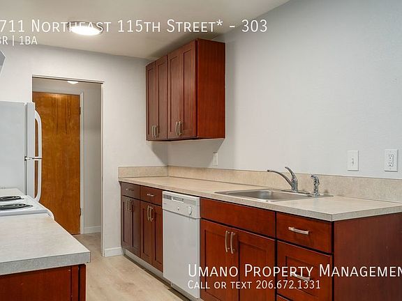 3rd image of 2711 NE 115th St APT 303