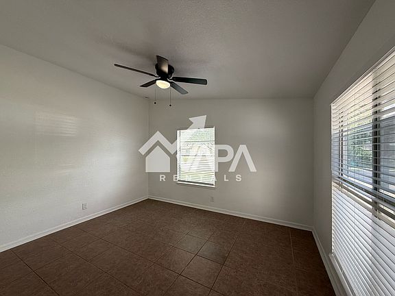 3rd image of 6027 Hazel Valley St