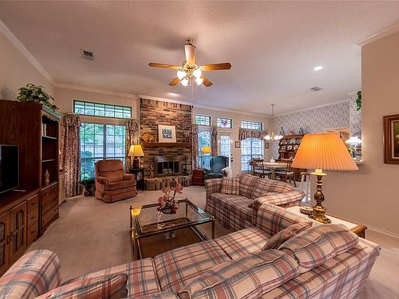 5th image of 8118 Meadowside Dr