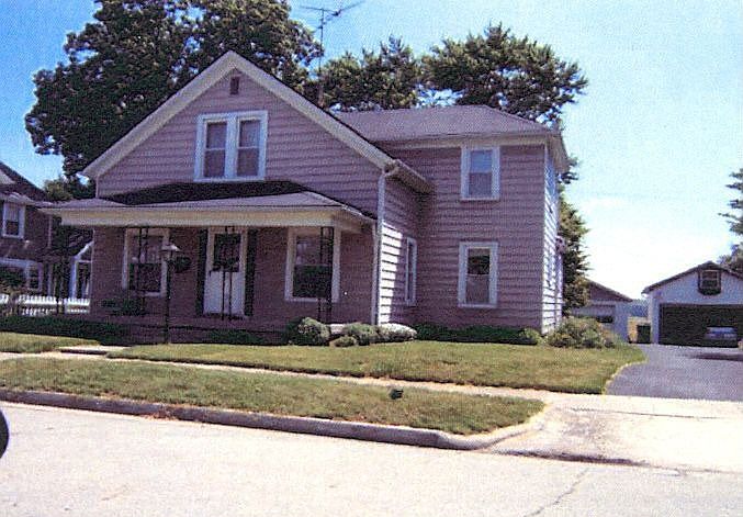 1st image of 114 N 1st St