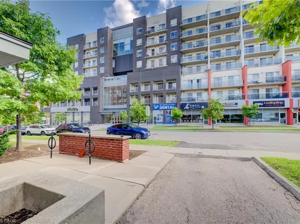280 Lester St #708, Waterloo, ON N2L 0G2