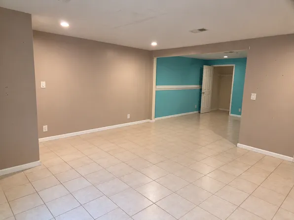 16 Ridgeway Rd, Stafford, VA 22556