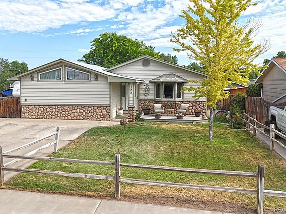 4th image of 206 E Rangely Avenue