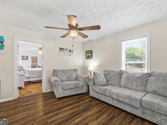 4th image of 17 Cordle Dr NE