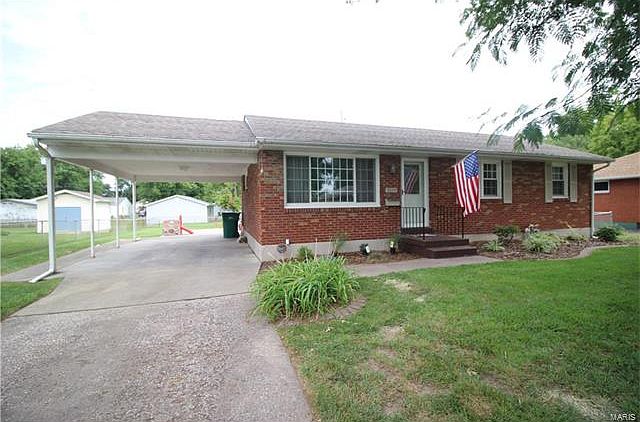 1st image of 2523 Lynch Ave