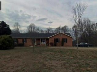 689 Ghea Rd, Normandy, TN 37360
