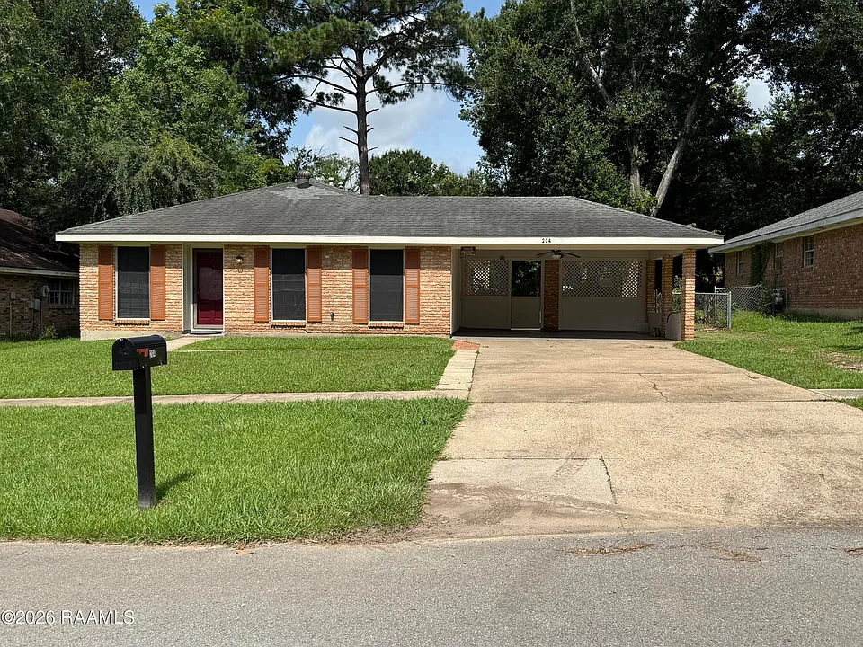204 Winsor Dr