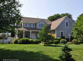 226 Boston Neck Rd, Narragansett, RI 02882