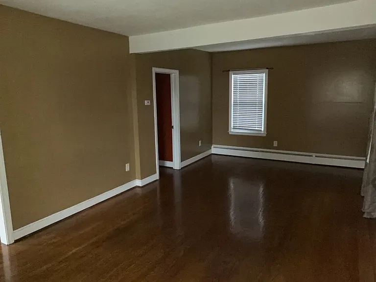 13 Warner St #2 — Photo 13