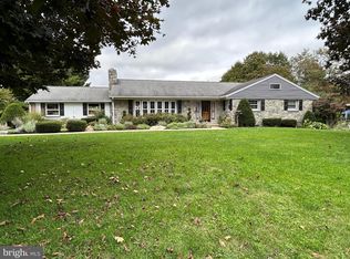 1137 W Main St, Ephrata, PA 17522