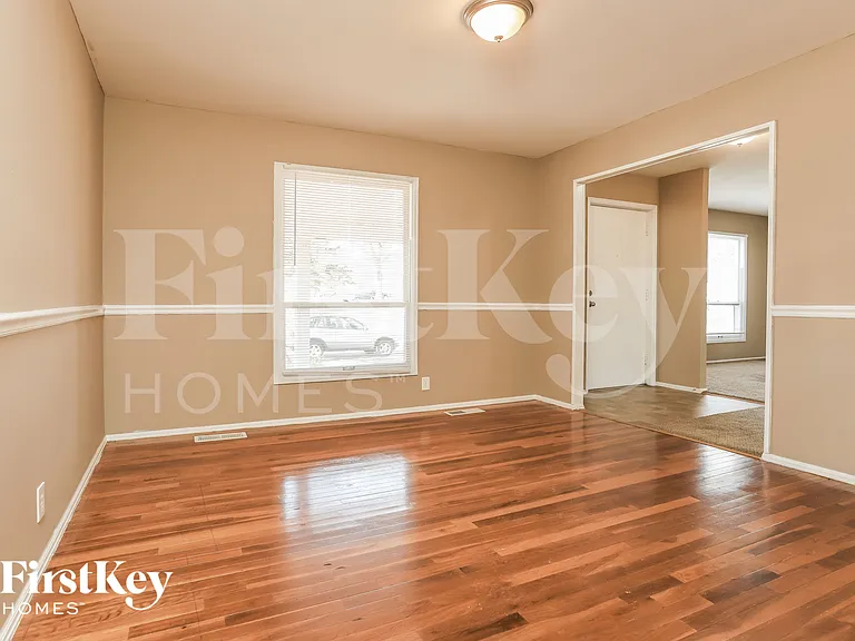 3250 Churchill Dr — Photo 6