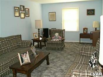 5th image of 4234 Gloria Ln
