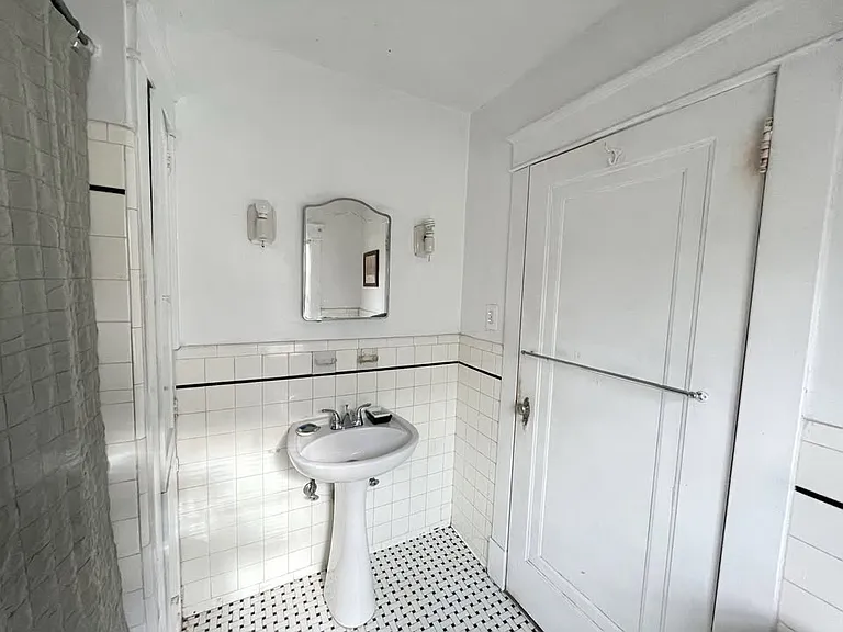 1216 N Cleveland St — Photo 7