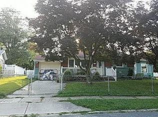 213 Cardinal Dr, Bellmawr, NJ 08031