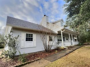 9301 Blueberry Dr, Ocean Springs, MS 39564
