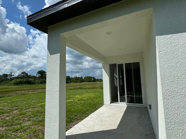 5001 Montrose Ln, Labelle, FL 33935
