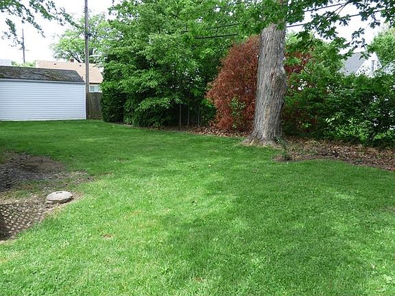 3rd image of 13918 Elsetta Ave