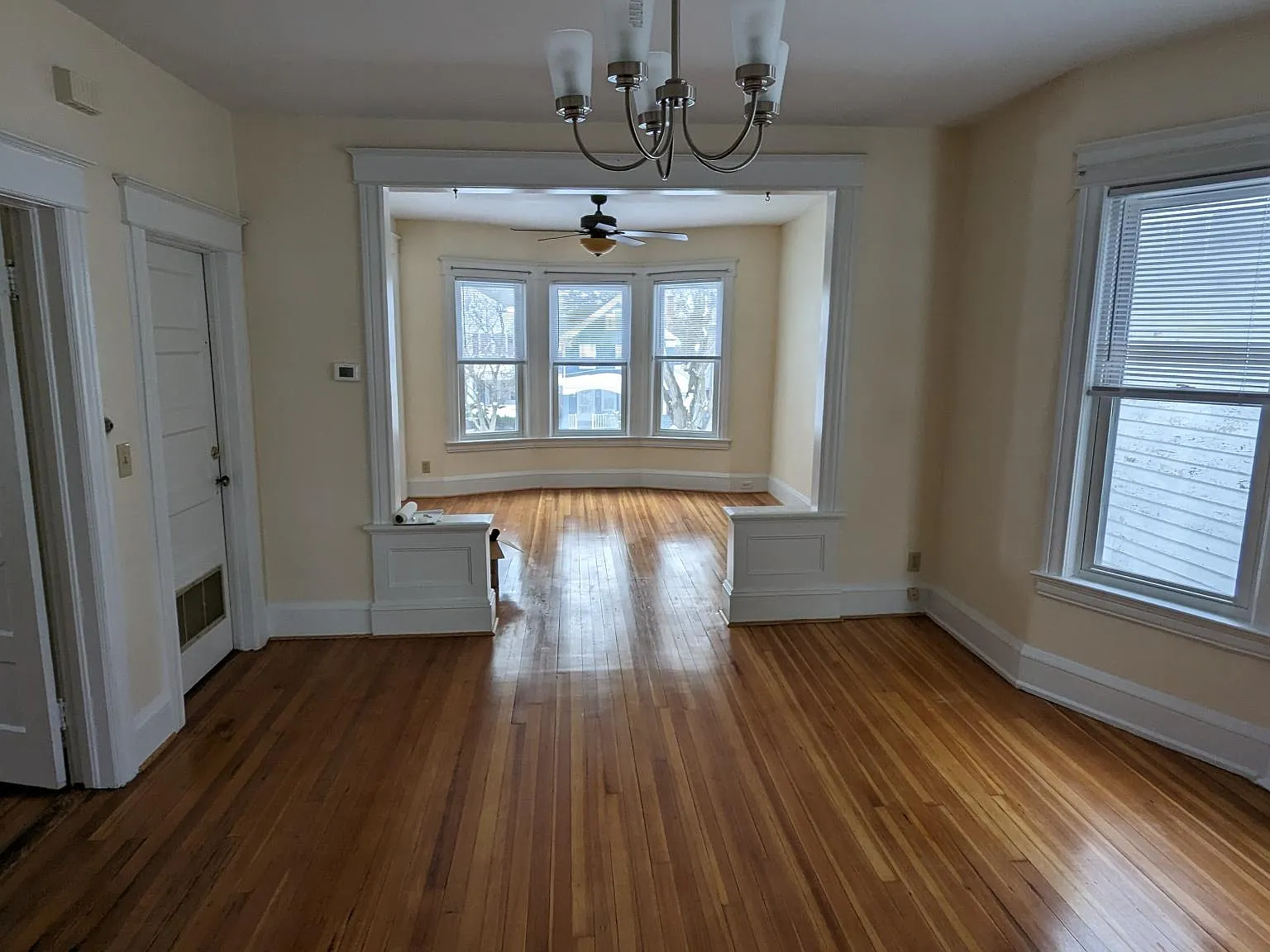 3 bed, 1300 sqft, $1,775 — Photo 4