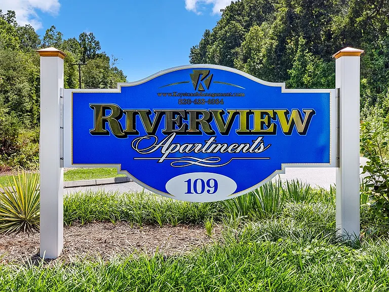 Riverview Apartments — Photo 36