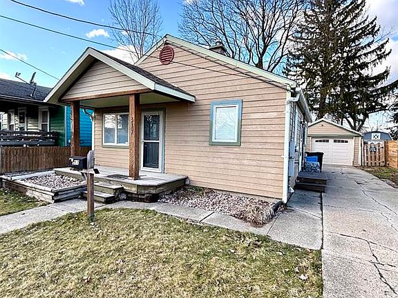 2nd image of 317 Douglas Ave