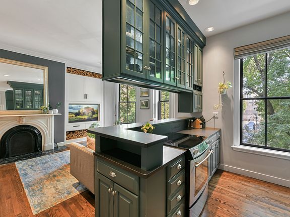4th image of 68 Waltham St APT 3