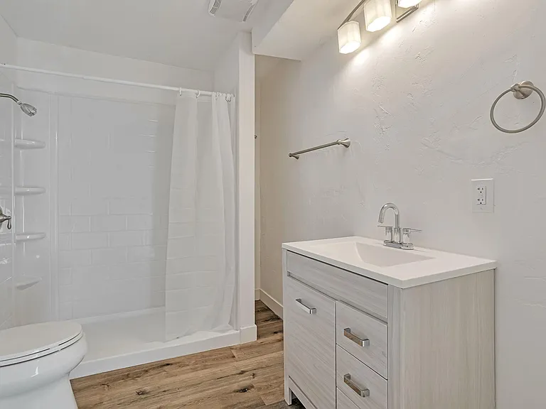 Bathroom 3