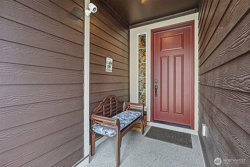4th image of 14707 179th Avenue E