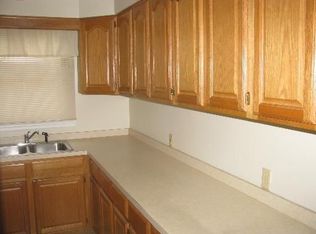 814 Prospect St, Elgin, IL 60120