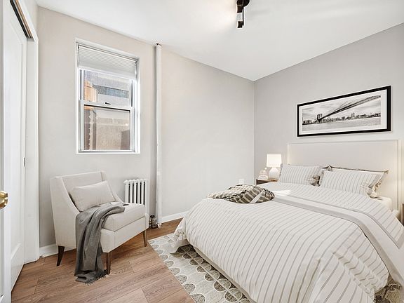 4th image of 723 11th Ave #3BB