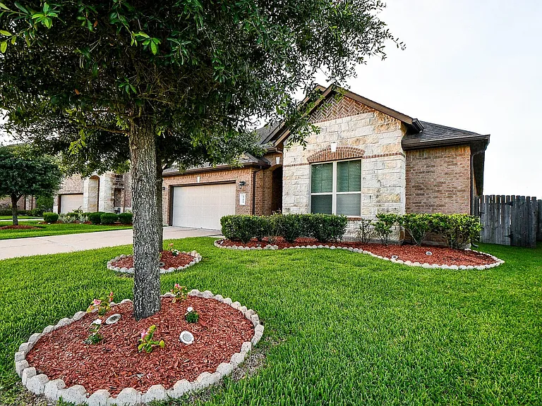 13815 Wixford Trl — Photo 2