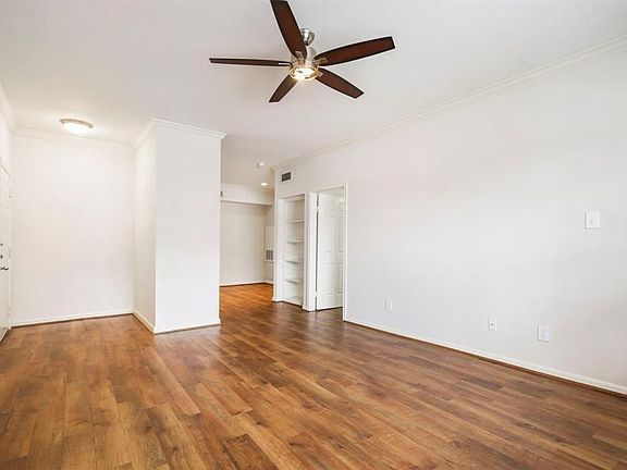 2nd image of 2255 Braeswood Park Dr APT 203