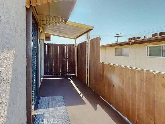 4th image of 5004 Farago Ave Unit 12