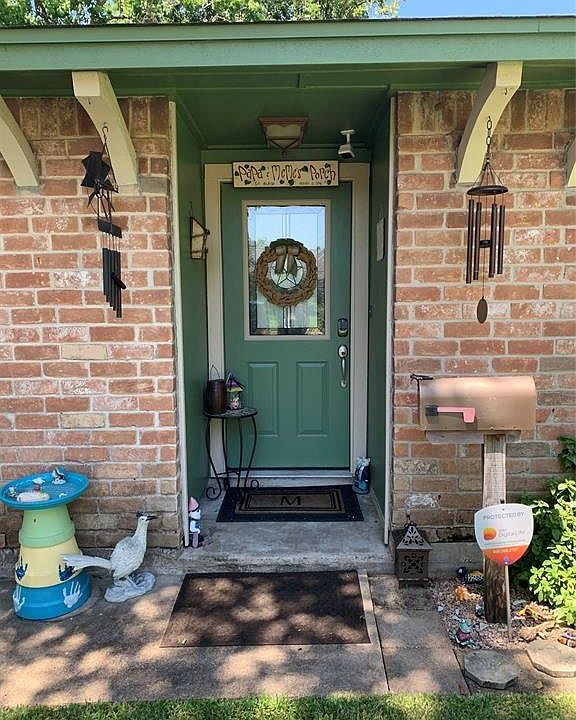 1st image of 11903 Wessex Dr
