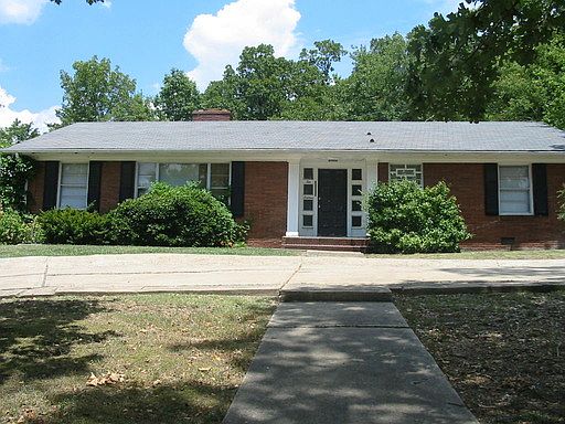 1st image of 1018 W Clinton Dr