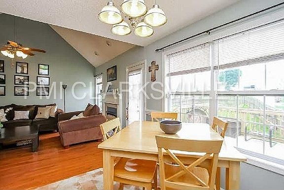 3rd image of 426 Short Bluff Dr