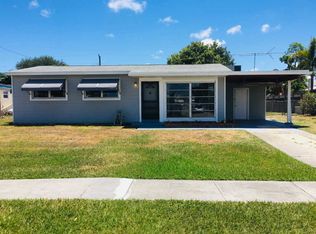 321 Winged Foot Rd, Palm Springs, FL 33461