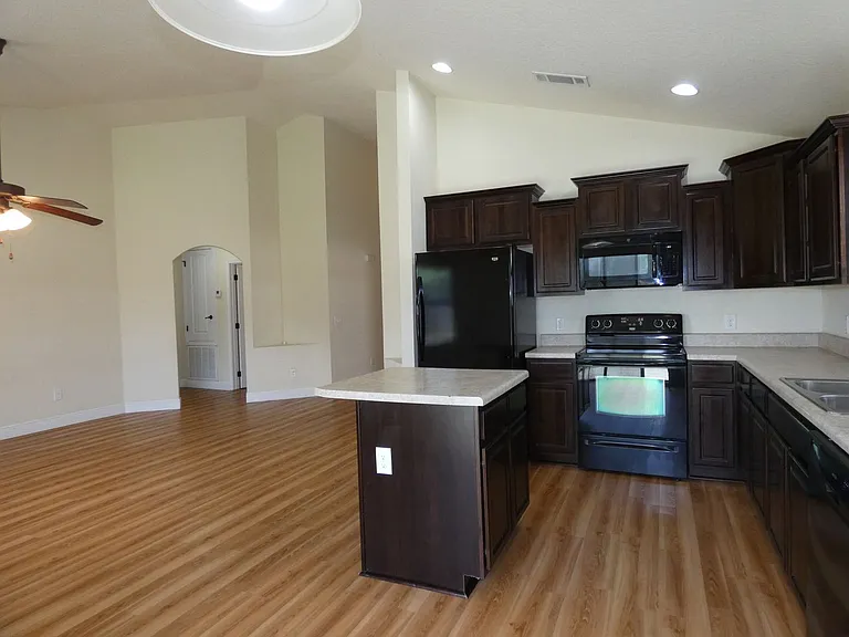 4931 Makenna Cir — Photo 13