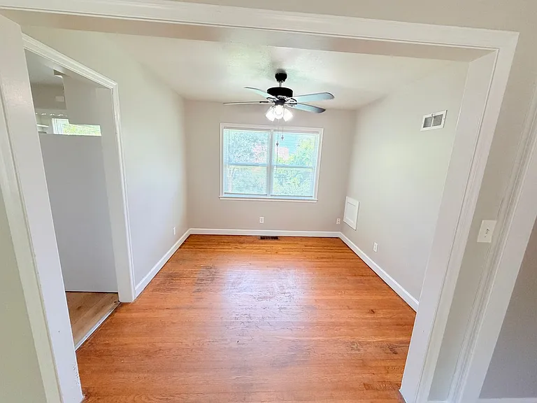 5403 Booth Ave — Photo 4
