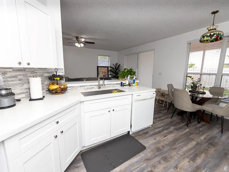 3375 SW 181st Ter — Photo 15