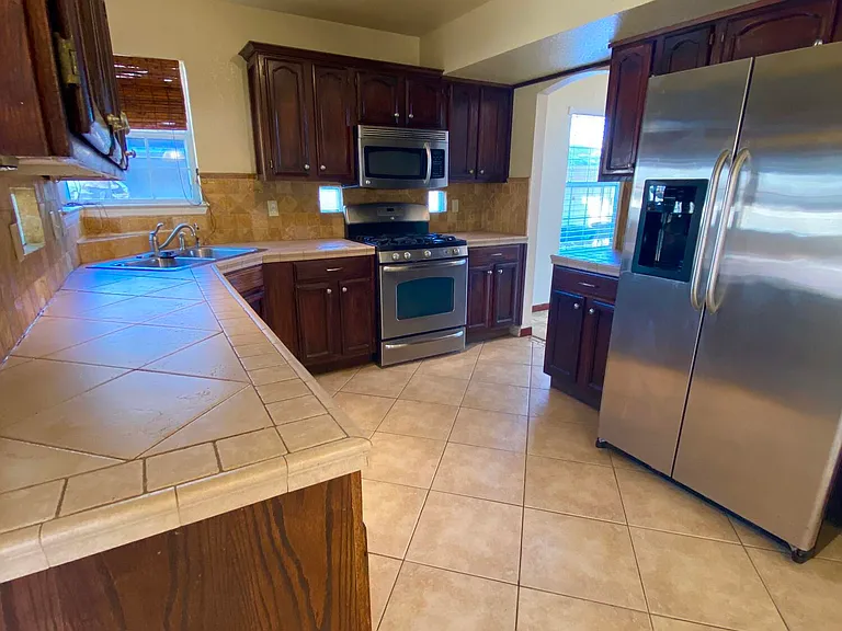12521 Crystal Ridge St — Photo 6