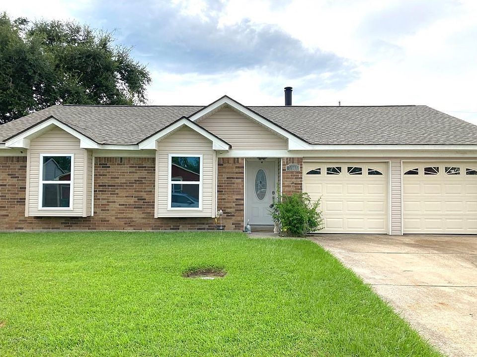 1st image of 2509 Lexington Dr